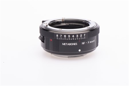 Beg Metabones Nikon F på Fujifilm X-hus