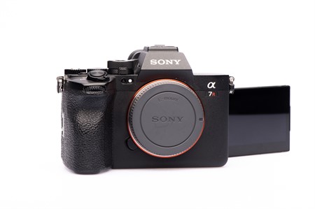Beg Sony A7R V