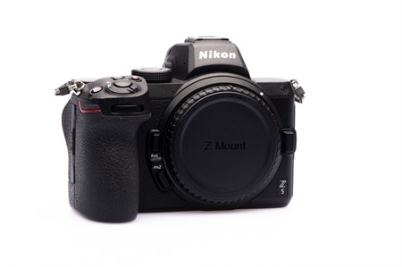 Beg Nikon Z5