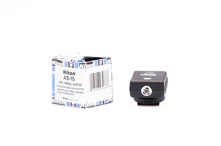 Beg Nikon AS-15  Synkadapter för blixt med synkkabel