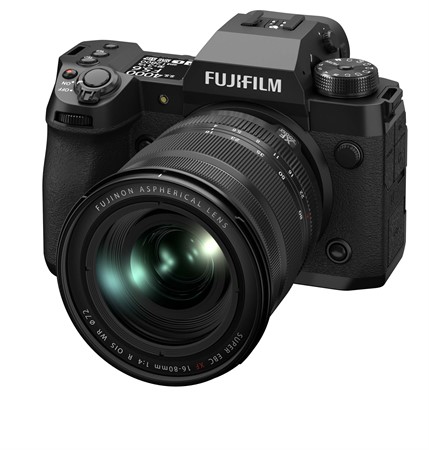 Fujifilm X-H2 +16-80/4 OIS Svart
