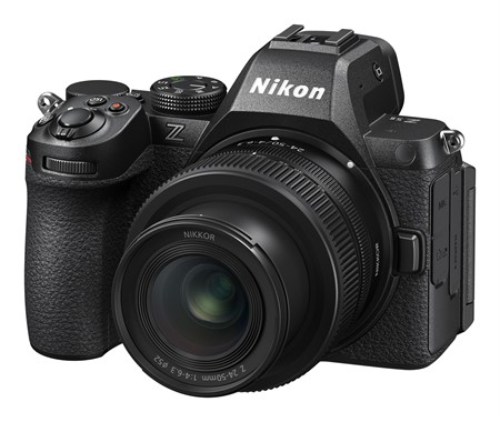 Nikon Z5 II + 24-50/4-6,3 +Intro kampanj!