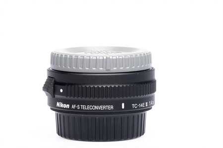 Beg Nikon TC-14 E III telekonverter Nikon F