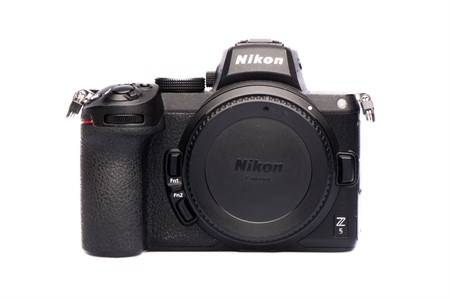 Beg Nikon Z5